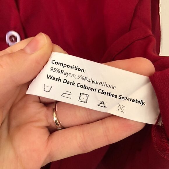 NEW NWT ROSEGAL Plus Size Solid Red V-Neck Long Sleeve Button Down Blouse Top 2X - Picture 7 of 12